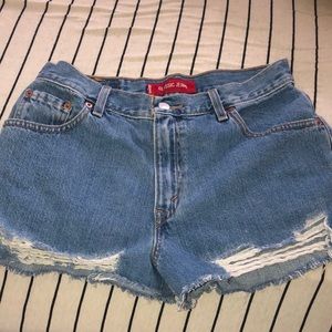 Levi’s Classic Jean Shorts